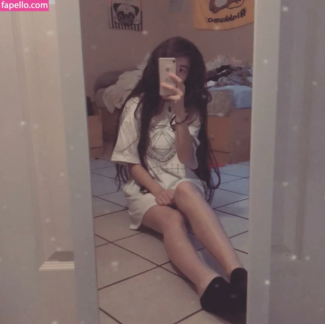 Path Wei 瑋 Onlyfans Photo Gallery 