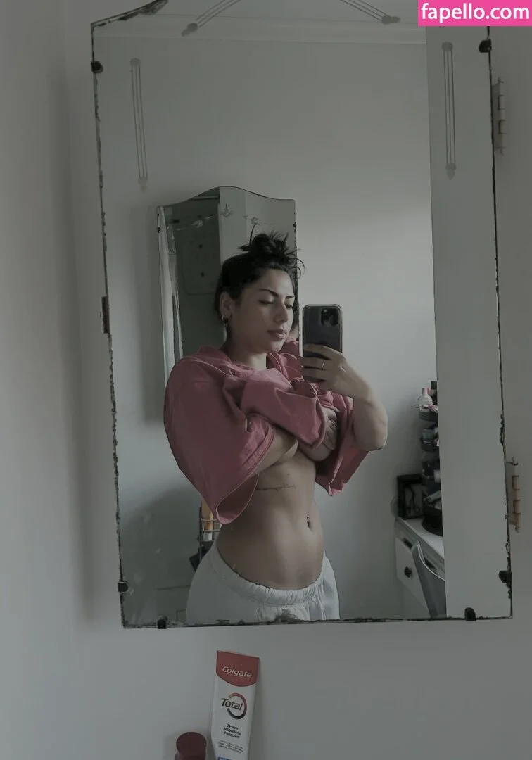 Path Wei 瑋 Onlyfans Photo Gallery 