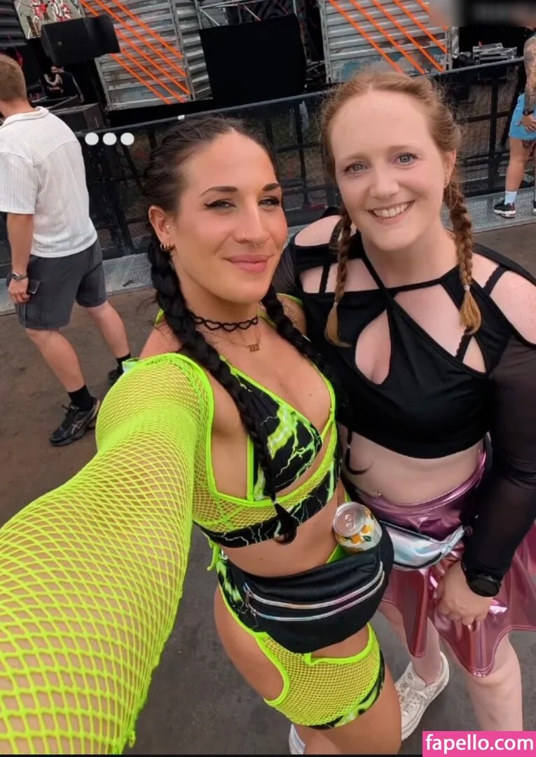 JuleTheFox Onlyfans Photo Gallery 