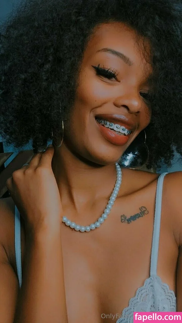 afroflavor Onlyfans Photo Gallery 