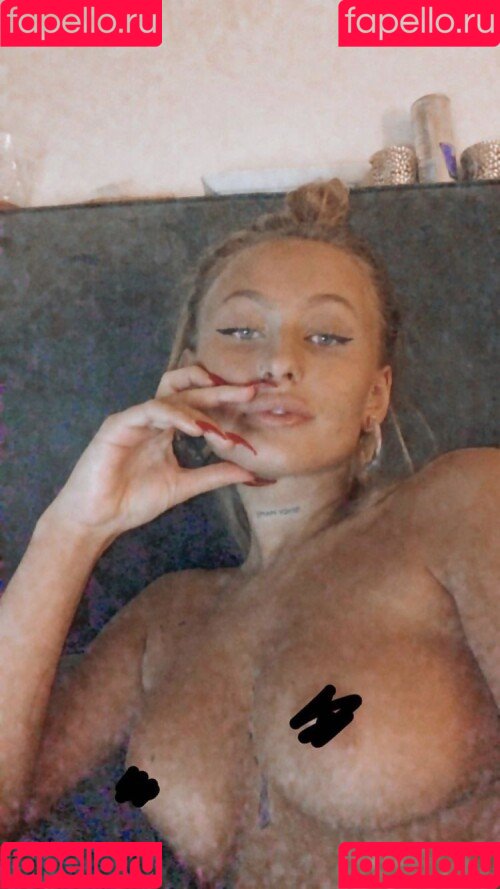 Elin Junkergård Onlyfans Photo Gallery 