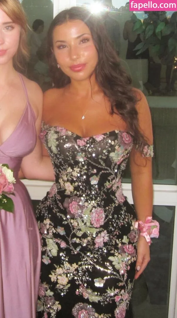 Pea Asmr Onlyfans Photo Gallery 