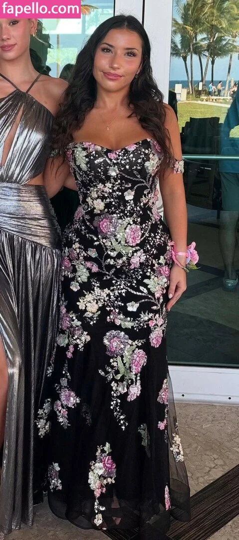 Pea Asmr Onlyfans Photo Gallery 