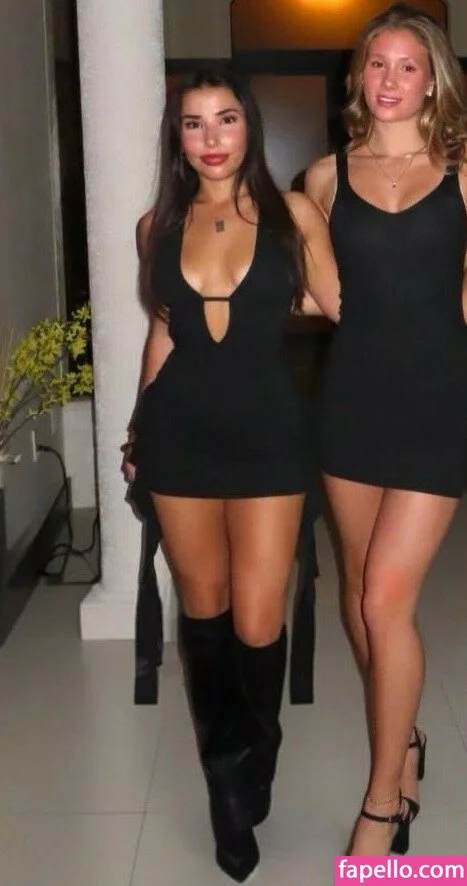 Pea Asmr Onlyfans Photo Gallery 