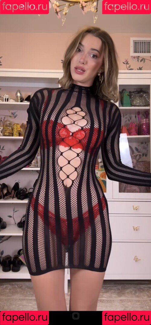 Madeleinecwhite Onlyfans Photo Gallery 