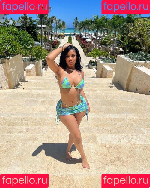 Chinese Kitty Onlyfans Photo Gallery 