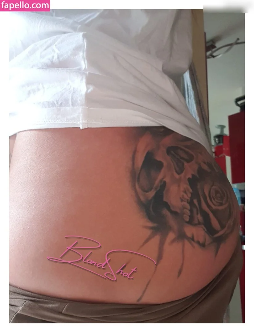 Blond_Shot Onlyfans Photo Gallery 