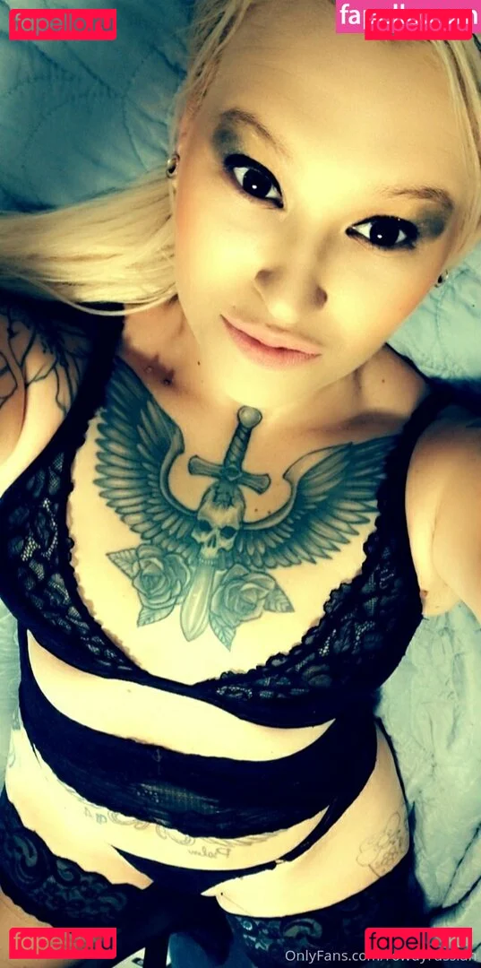 redrosebb Onlyfans Photo Gallery 