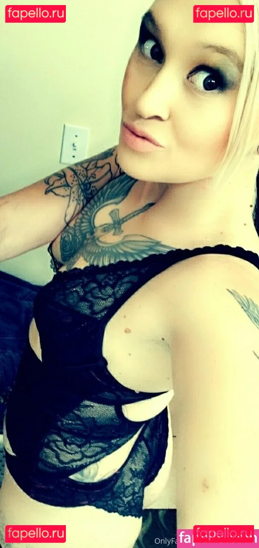 redrosebb Onlyfans Photo Gallery 