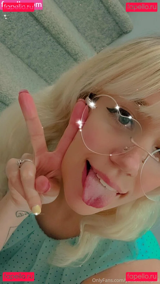 brattty.succubus Onlyfans Photo Gallery 