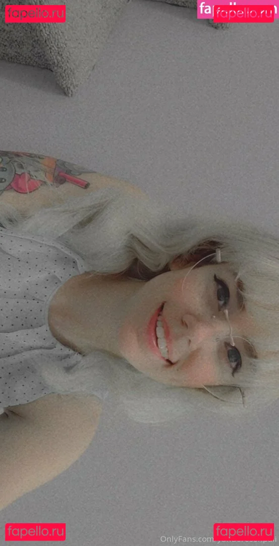 brattty.succubus Onlyfans Photo Gallery 