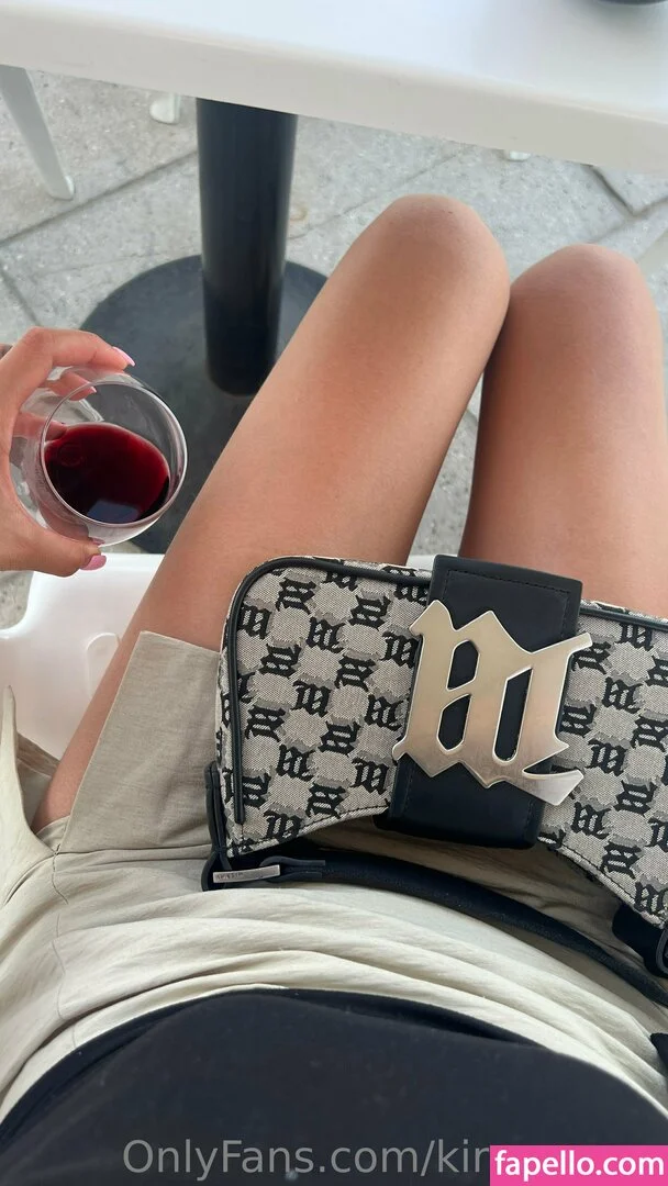 kira_evans Onlyfans Photo Gallery 