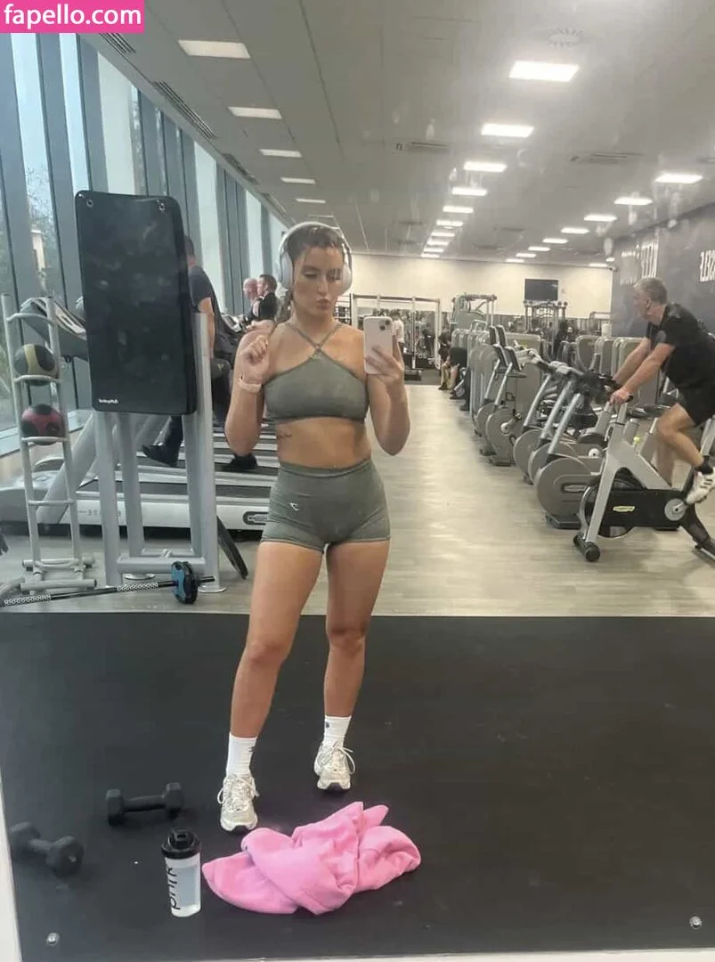 Hol Grace Onlyfans Photo Gallery 