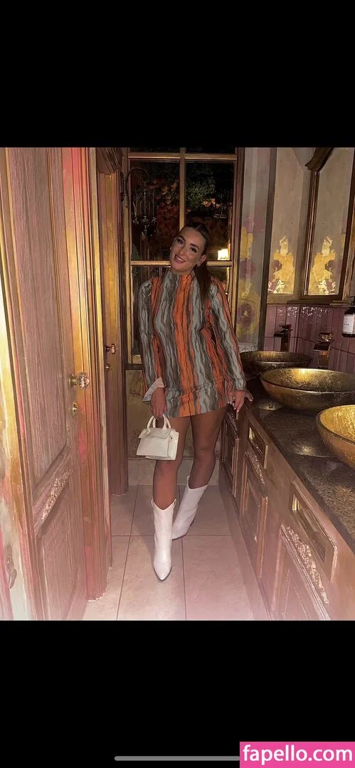 Hol Grace Onlyfans Photo Gallery 