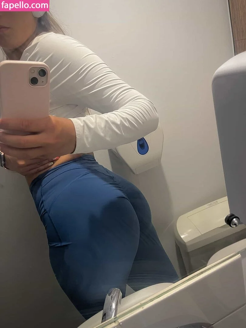 Hol Grace Onlyfans Photo Gallery 