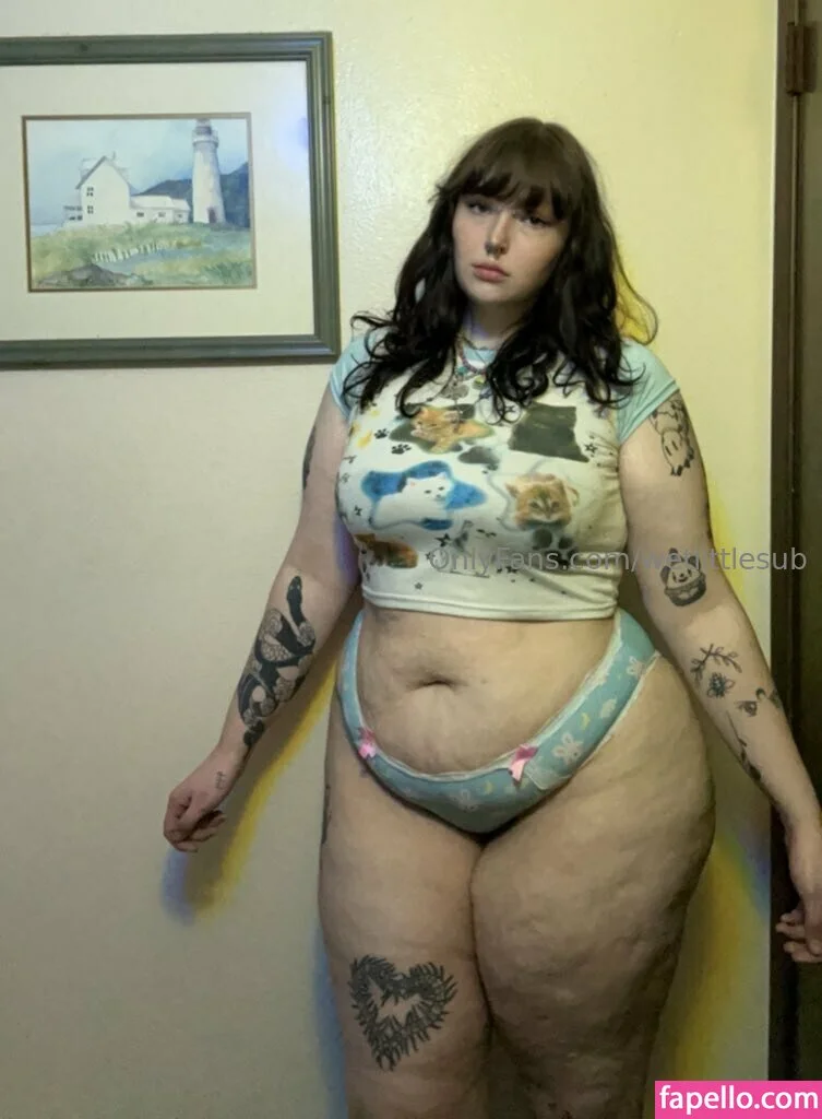 wetlittlesub Onlyfans Photo Gallery 