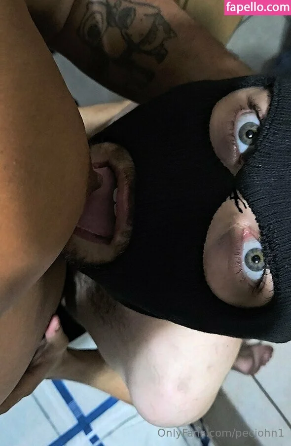 pecjohn1 Onlyfans Photo Gallery 