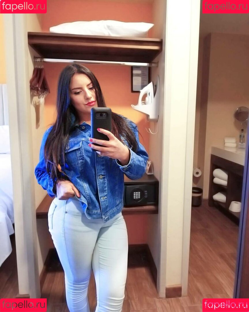 angejla Onlyfans Photo Gallery 