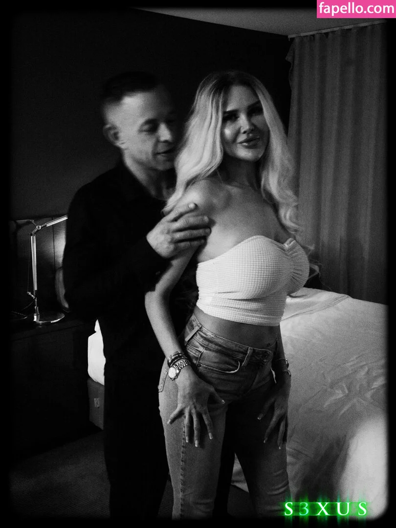 Elisa Bethann Onlyfans Photo Gallery 