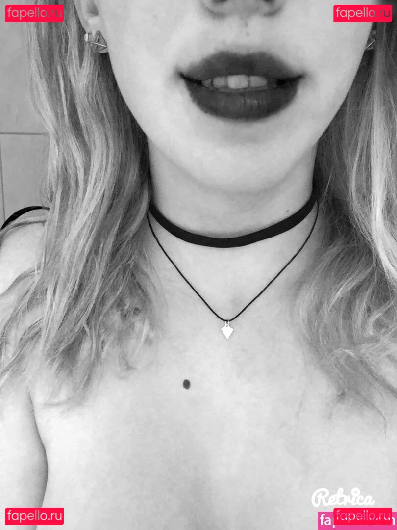 Madelinebiene Onlyfans Photo Gallery 