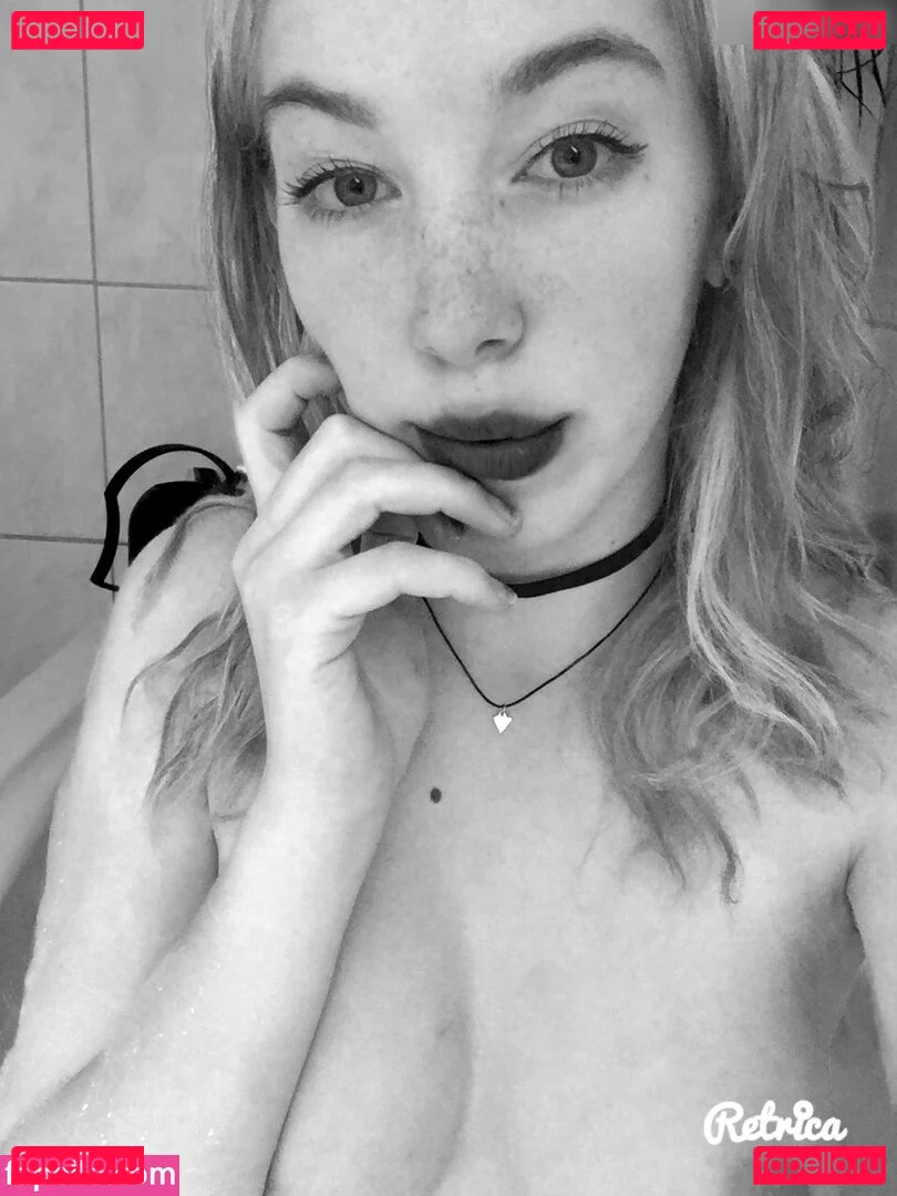 Madelinebiene Onlyfans Photo Gallery 