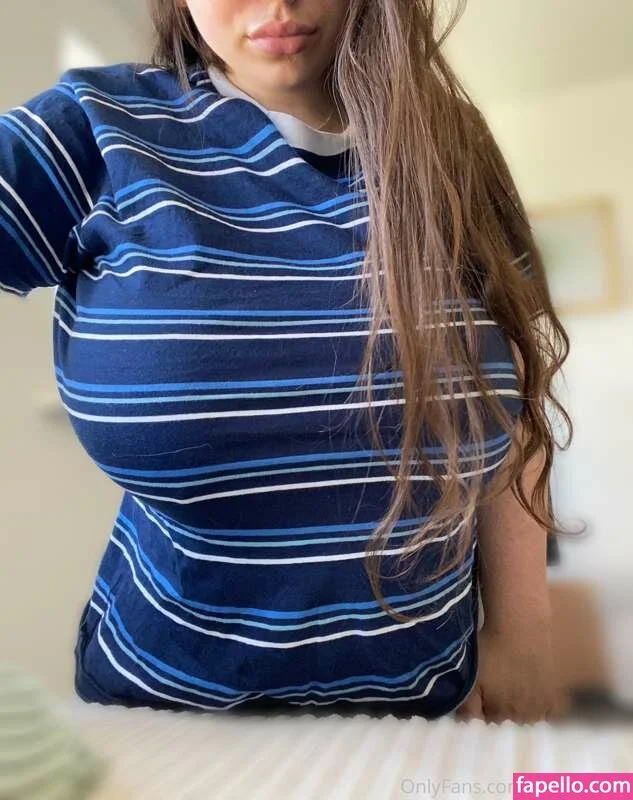 emilly_xo Onlyfans Photo Gallery 