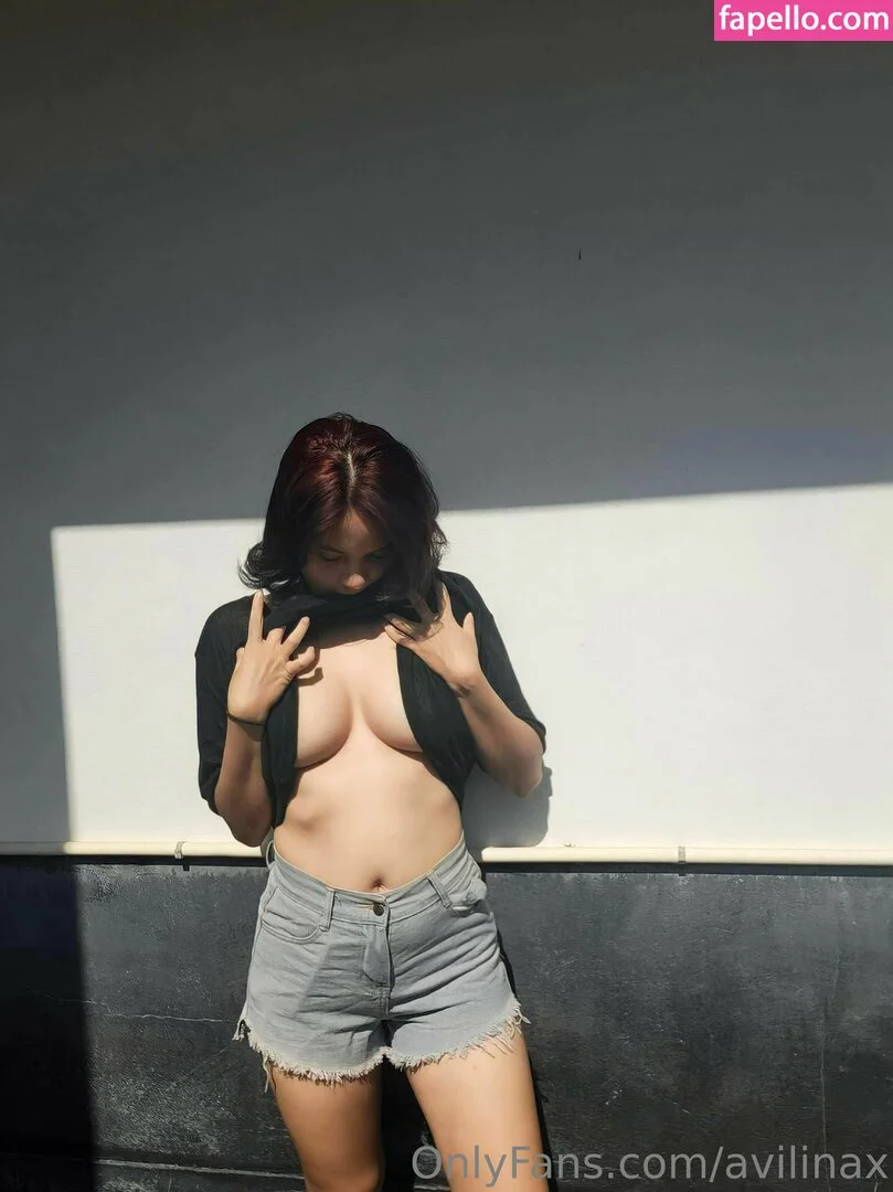 avilinax Onlyfans Photo Gallery 