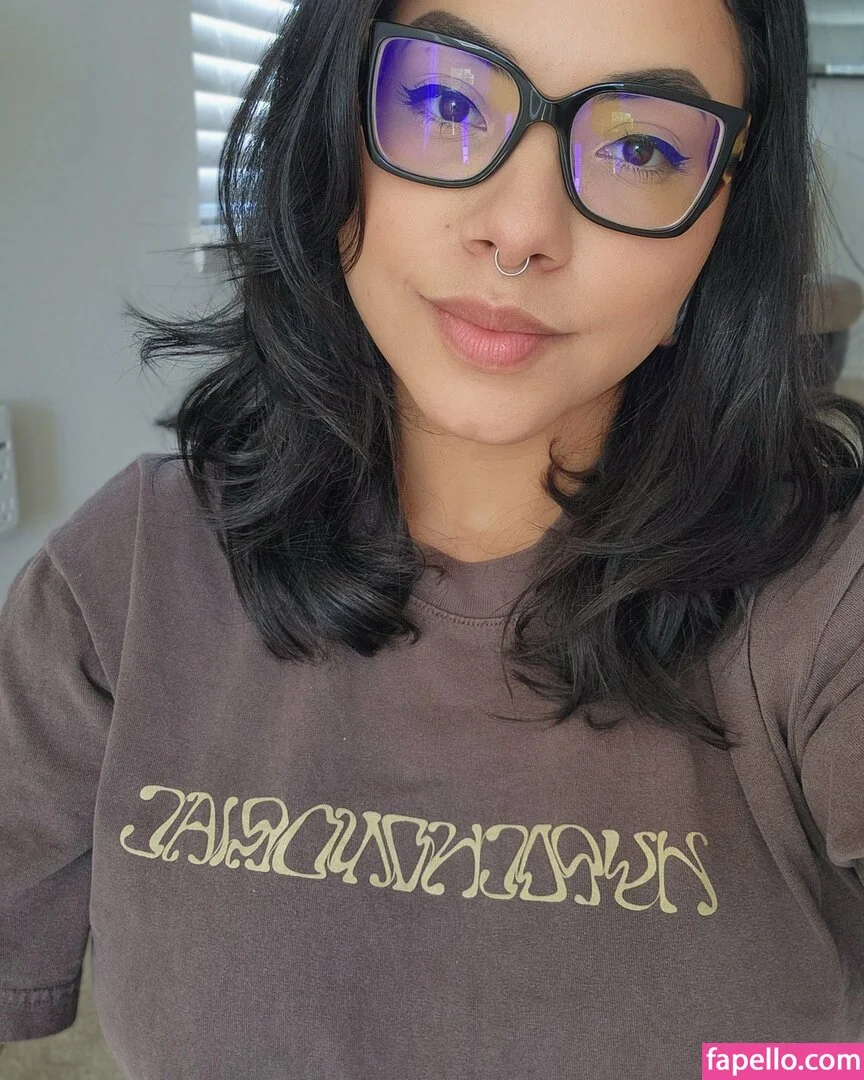 MsBees Onlyfans Photo Gallery 