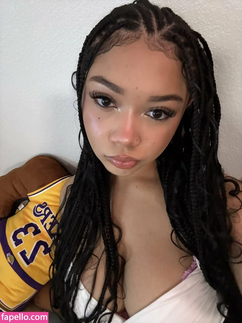 mariiiisel Onlyfans Photo Gallery 