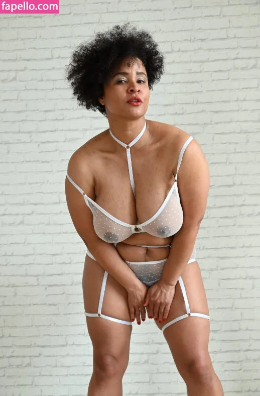 MaSKaPhotoModel Onlyfans Photo Gallery 