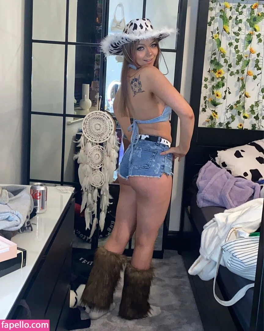 Daisy Thompson Onlyfans Photo Gallery 