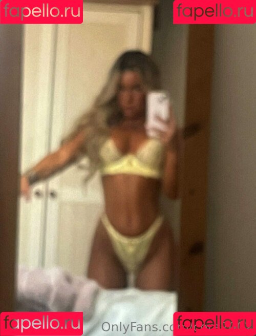 cora2002 Onlyfans Photo Gallery 