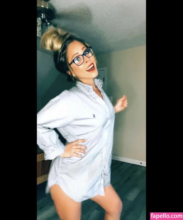 Bombshell522 Onlyfans Photo Gallery 