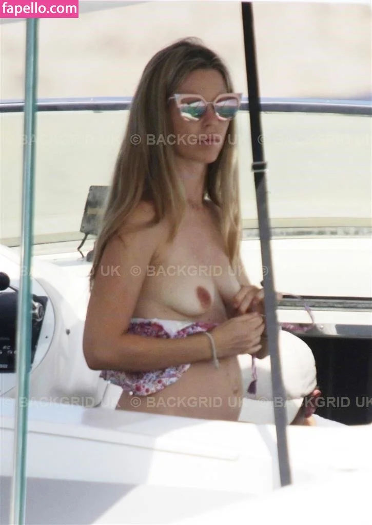 Vivian Sibold Onlyfans Photo Gallery 