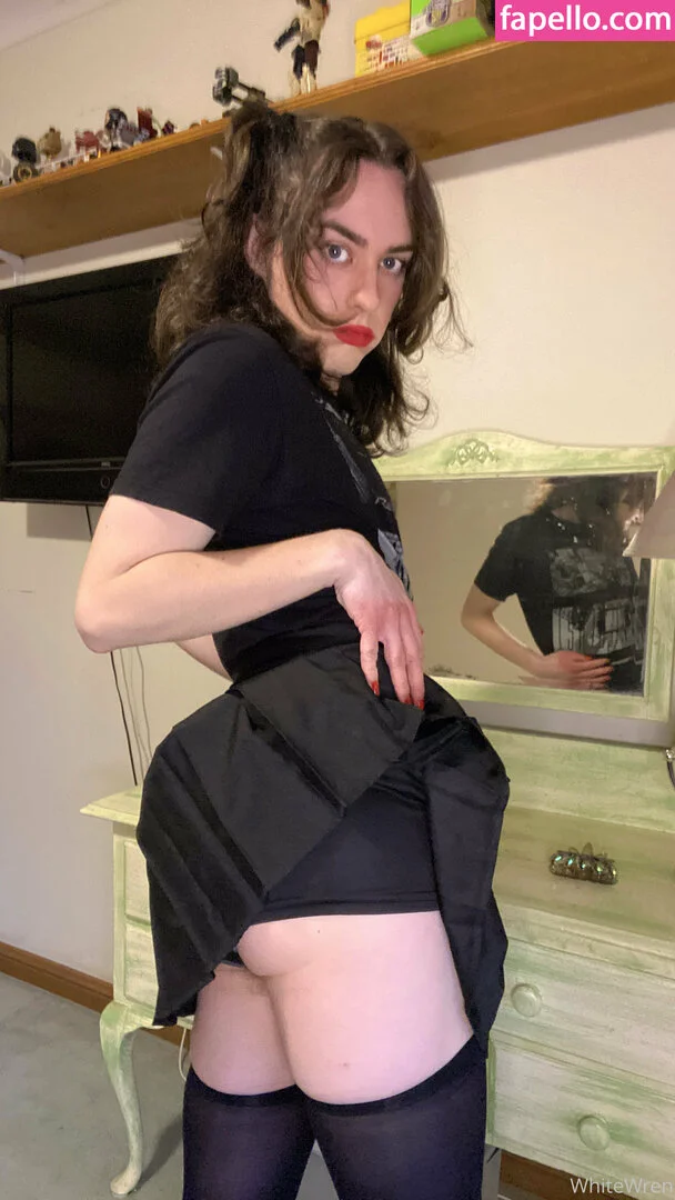 WhiteWren Onlyfans Photo Gallery 