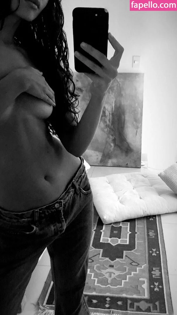 Alanis Guillen Onlyfans Photo Gallery 