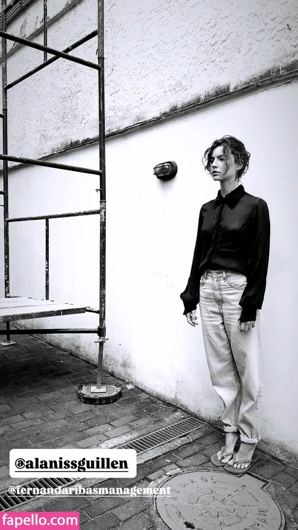 Alanis Guillen Onlyfans Photo Gallery 