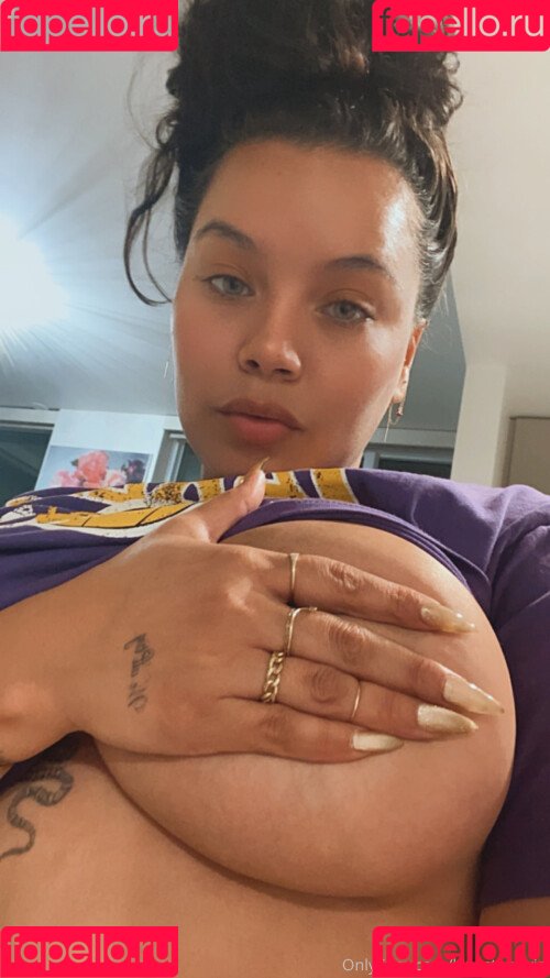 King Steph Onlyfans Photo Gallery 