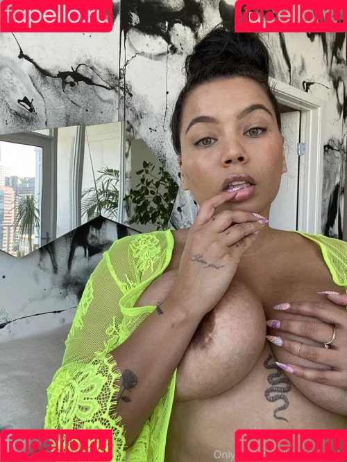 King Steph Onlyfans Photo Gallery 