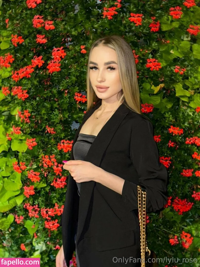 lylu_rose Onlyfans Photo Gallery 