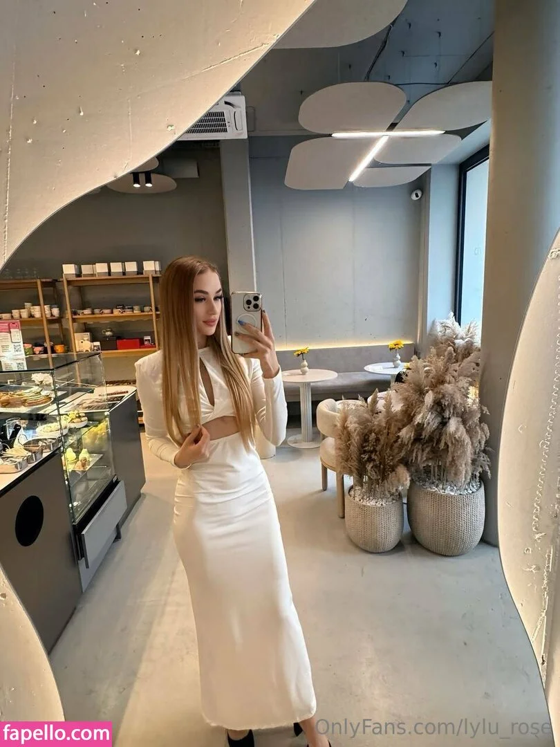 lylu_rose Onlyfans Photo Gallery 