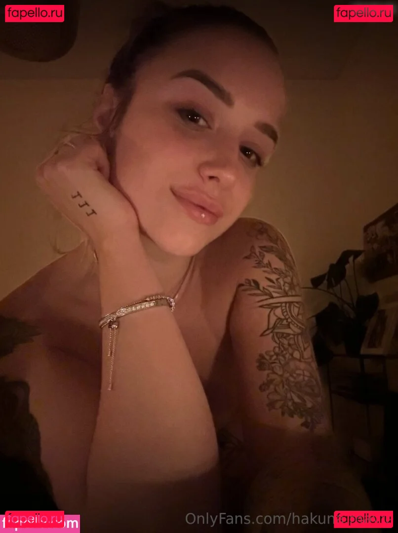 HakunaMavie Onlyfans Photo Gallery 