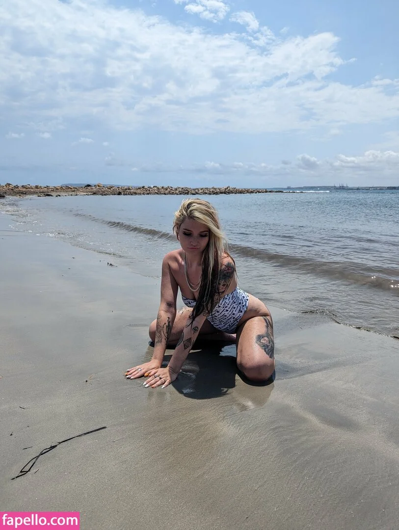 Louise London Onlyfans Photo Gallery 