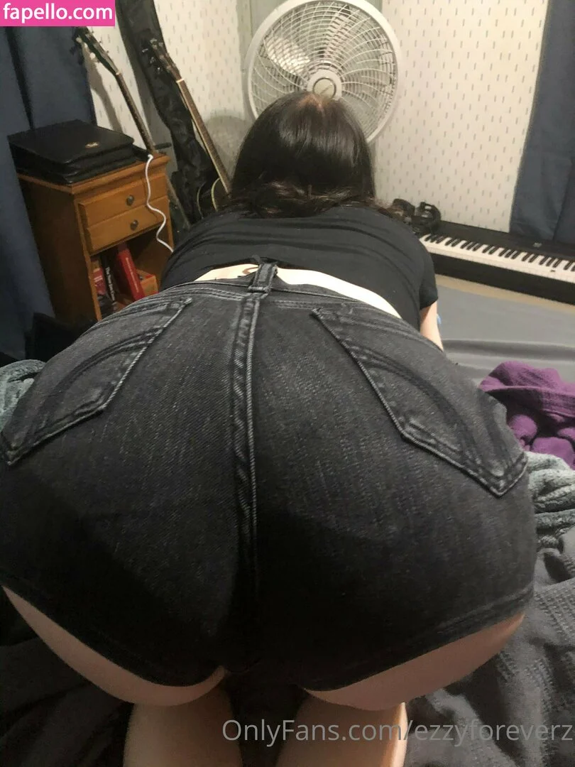 ezzyforeverz Onlyfans Photo Gallery 