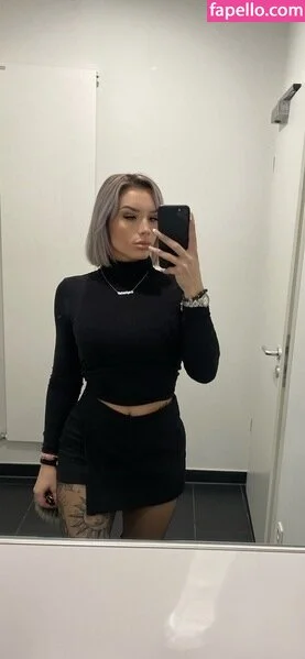 Jana Next Door Onlyfans Photo Gallery 