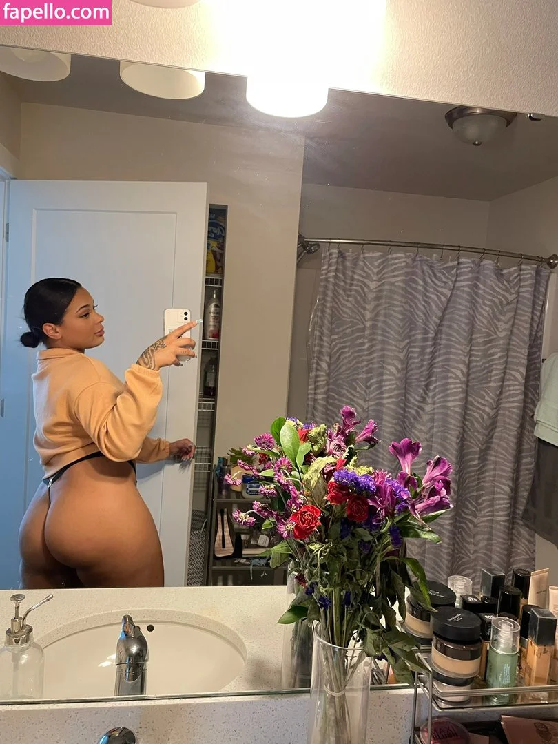 a.leigh Onlyfans Photo Gallery 