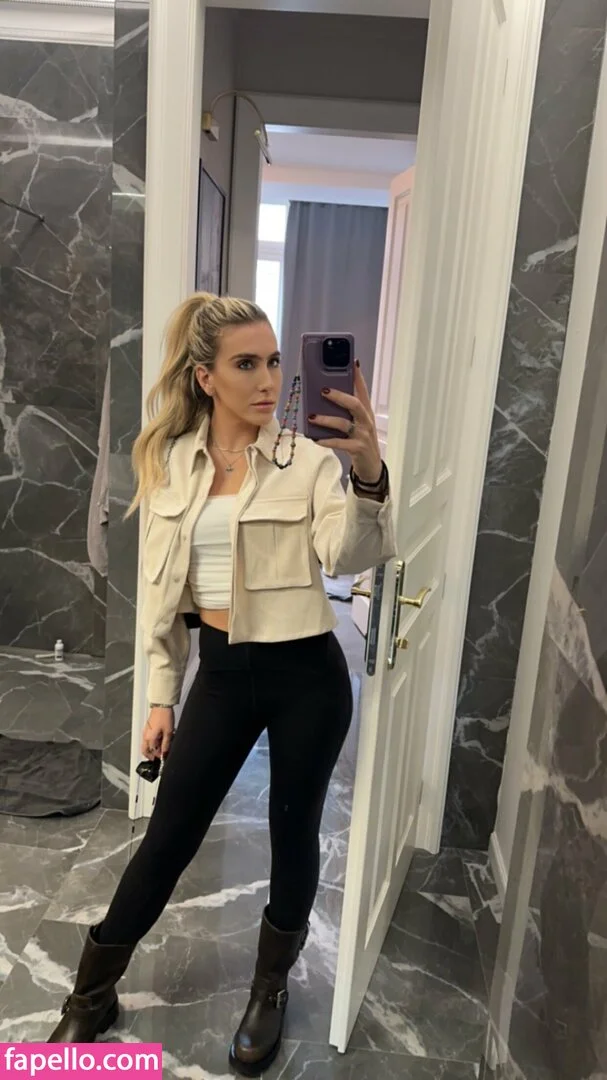 movementswithmolly Onlyfans Photo Gallery 