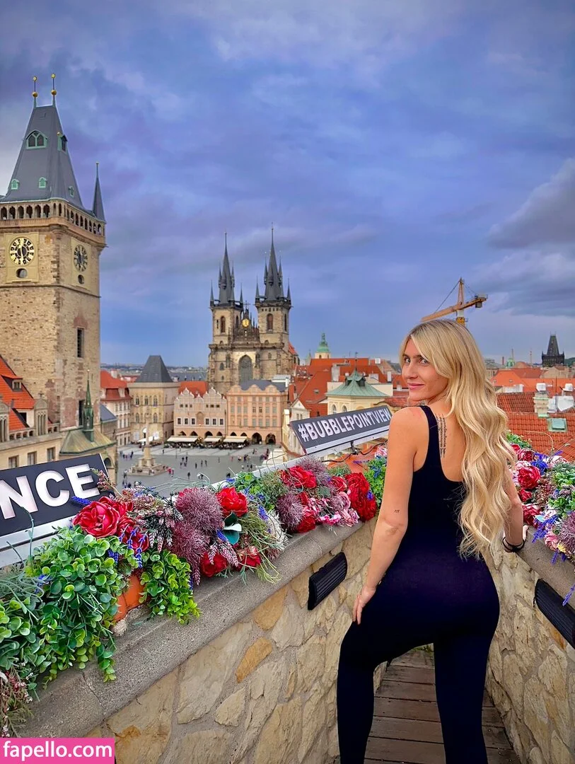 movementswithmolly Onlyfans Photo Gallery 