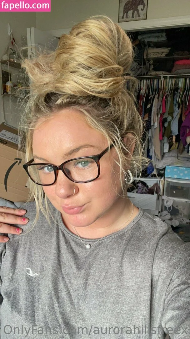aurorahillsfreex Onlyfans Photo Gallery 