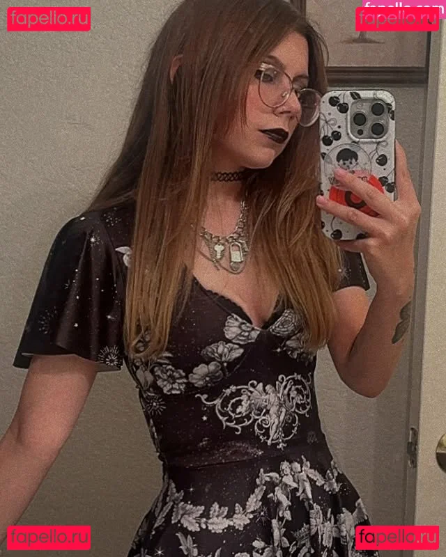 MoonCAKE0 Onlyfans Photo Gallery 